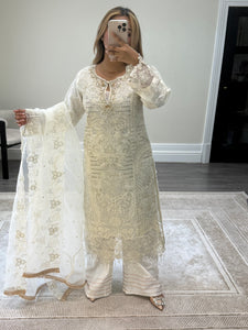White baroque inspired organza suit with embellishment and embroidery with organza duppata and trouser. Asian party wear suit.