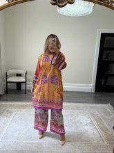 Load image into Gallery viewer, Jacquard printed 2 piece set with shirt and trouser.