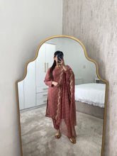 Load image into Gallery viewer, Mirror Pink (immediate dispatch)