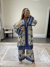 Load image into Gallery viewer, Summer printed lawn 2 piece set