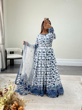 Load image into Gallery viewer, Faiza saqlain inspired lawn embroidered 3 piece suit with cotton net duppata and trouser