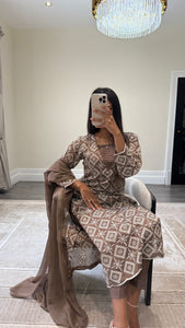 Diamond Chikankari 3 piece suit with crinkle duppata