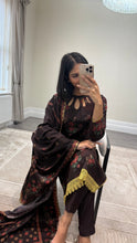 Load image into Gallery viewer, Winter printed dhanak suits with lace details and cheddar duppata. Shirt with trouser and duppata winter prints Asian casual suit (immediate dispatch)