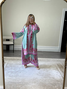 X-LARGE jacquard printed 2 piece suit set with shirt and trouser