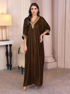 Velvet Kaftan-Embroidered(Pret) (2-5 weeks delivery)