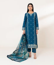 Load image into Gallery viewer, 3 PIECE - EMBROIDERED RAW SILK SUIT. (2-5 weeks Delivery)