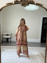 Load image into Gallery viewer, Jacquard printed 2 piece set with shirt and trouser.