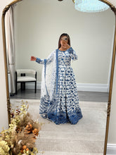 Load image into Gallery viewer, Faiza saqlain inspired lawn embroidered 3 piece suit with cotton net duppata and trouser