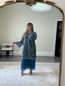 Jacquard printed 2 piece set with shirt and trouser.