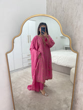 Load image into Gallery viewer, Original Agha Noor suit Pink