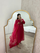 Load image into Gallery viewer, Fuschia pink Mirror work shirt with organza duppata and trouser