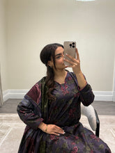 Load image into Gallery viewer, Winter printed lilen suits with lace details and cheddar duppata. Shirt with trouser and duppata winter prints Asian casual suit (immediate dispatch)