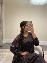 Load image into Gallery viewer, Winter printed lilen suits with lace details and cheddar duppata. Shirt with trouser and duppata winter prints Asian casual suit (immediate dispatch)