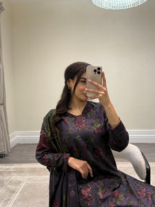 Winter printed lilen suits with lace details and cheddar duppata. Shirt with trouser and duppata winter prints Asian casual suit (immediate dispatch)