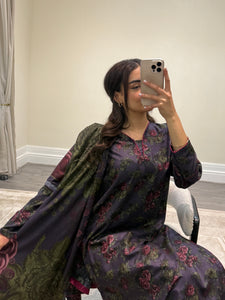 Winter printed lilen suits with lace details and cheddar duppata. Shirt with trouser and duppata winter prints Asian casual suit (immediate dispatch)