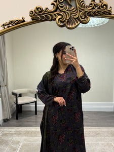Winter printed lilen suits with lace details and cheddar duppata. Shirt with trouser and duppata winter prints Asian casual suit (immediate dispatch)