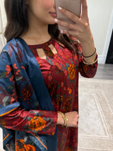Load image into Gallery viewer, Winter printed lilen suits with lace details and cheddar duppata. Shirt with trouser and duppata winter prints Asian casual suit (immediate dispatch)