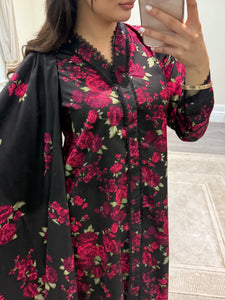 Winter printed lilen suits with lace details and cheddar duppata. Shirt with trouser and duppata winter prints Asian casual suit (immediate dispatch)