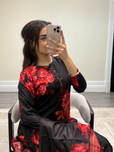 Load image into Gallery viewer, Winter printed lilen suits with lace details and cheddar duppata. Shirt with trouser and duppata winter prints Asian casual suit (immediate dispatch)