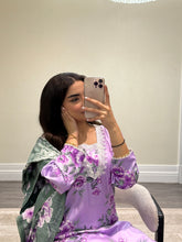 Load image into Gallery viewer, Winter printed lilen suits with lace details and cheddar duppata. Shirt with trouser and duppata winter prints Asian casual suit (immediate dispatch)