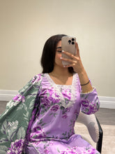 Load image into Gallery viewer, Winter printed lilen suits with lace details and cheddar duppata. Shirt with trouser and duppata winter prints Asian casual suit (immediate dispatch)