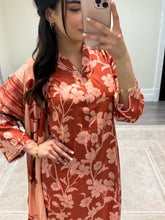 Load image into Gallery viewer, Winter printed lilen suits with lace details and cheddar duppata. Shirt with trouser and duppata winter prints Asian casual suit (immediate dispatch)