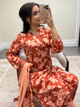 Load image into Gallery viewer, Winter printed lilen suits with lace details and cheddar duppata. Shirt with trouser and duppata winter prints Asian casual suit (immediate dispatch)