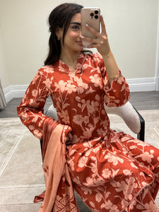 Winter printed lilen suits with lace details and cheddar duppata. Shirt with trouser and duppata winter prints Asian casual suit (immediate dispatch)