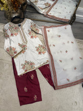 Load image into Gallery viewer, Ethnic inspired silk suit with full sequin embroidery. Wide leg trouser. Khadi net duppata. Fully embroidered party wear Asian suit.