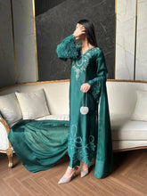 Load image into Gallery viewer, IRENA (5-7 Weeks Delivery)