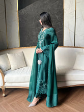 Load image into Gallery viewer, IRENA (5-7 Weeks Delivery)