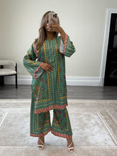 Load image into Gallery viewer, Summer printed lawn 2 piece set