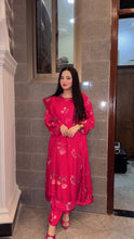 Load image into Gallery viewer, Rosy Glow-  Silk 3pc Suit ( Samwah Pret ) 2-4 weeks delivery
