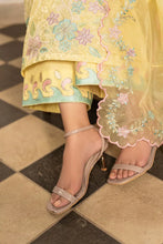 Load image into Gallery viewer, BUTTERCUP (5-7 Weeks Delivery)