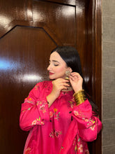 Load image into Gallery viewer, Rosy Glow-  Silk 3pc Suit ( Samwah Pret ) 2-4 weeks delivery