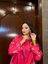 Load image into Gallery viewer, Rosy Glow-  Silk 3pc Suit ( Samwah Pret ) 2-4 weeks delivery