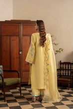 Load image into Gallery viewer, BUTTERCUP (5-7 Weeks Delivery)