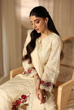 Load image into Gallery viewer, Ivory Flora 3 - Piece  (2-4 week’s delivery)