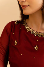 Load image into Gallery viewer, Rozil Saree &amp; Crop Top (2-5 weeks delivery)