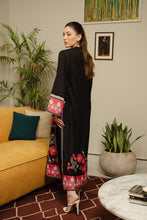 Load image into Gallery viewer, Guro Long with Dupatta (2-3 weeks delivery)