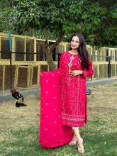 Load image into Gallery viewer, Chiffon Shirt &amp; Dupatta (2-5 Weeks Delivery)