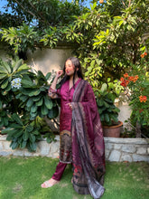 Load image into Gallery viewer, ESHA-  Silk 3pc Suit ( Samwah Pret ) 2-4 weeks delivery