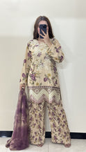 Load image into Gallery viewer, Swiss Lawn 3pc Suit Chiffon Dupatta ( Samwah Pret ) 2-4 weeks delivery