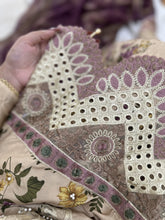Load image into Gallery viewer, Swiss Lawn 3pc Suit Chiffon Dupatta ( Samwah Pret ) 2-4 weeks delivery