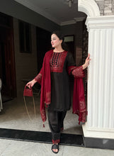 Load image into Gallery viewer, Exclusive Raw Silk Cut Work 3pc Suit ( Samwah Pret ) 2-4 weeks delivery