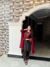 Load image into Gallery viewer, Exclusive Raw Silk Cut Work 3pc Suit ( Samwah Pret ) 2-4 weeks delivery