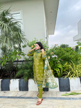 Load image into Gallery viewer, Fully Embroidered &amp; Cut Work Cotton Lawn 3pc Suit ( Samwah Pret ) 2-4 weeks delivery
