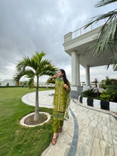 Load image into Gallery viewer, Fully Embroidered &amp; Cut Work Cotton Lawn 3pc Suit ( Samwah Pret ) 2-4 weeks delivery