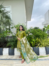 Load image into Gallery viewer, Fully Embroidered &amp; Cut Work Cotton Lawn 3pc Suit ( Samwah Pret ) 2-4 weeks delivery