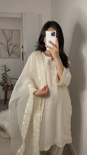 Load image into Gallery viewer, Cream Dream(Immediate Dispatch)
